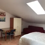 Πανσιόν Moscati 2*